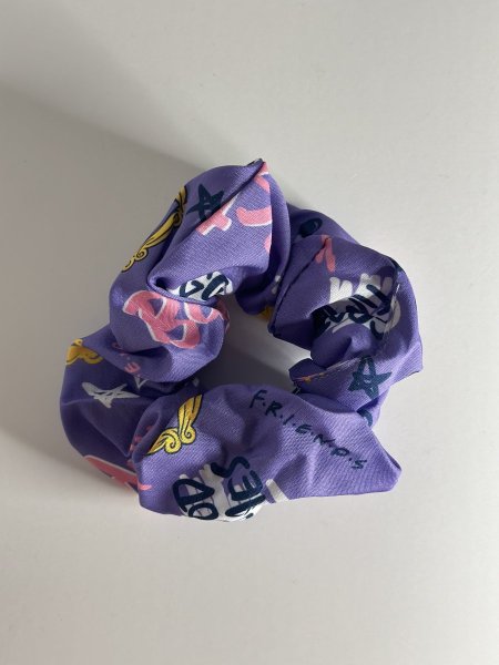 FRIENDS Scrunchie